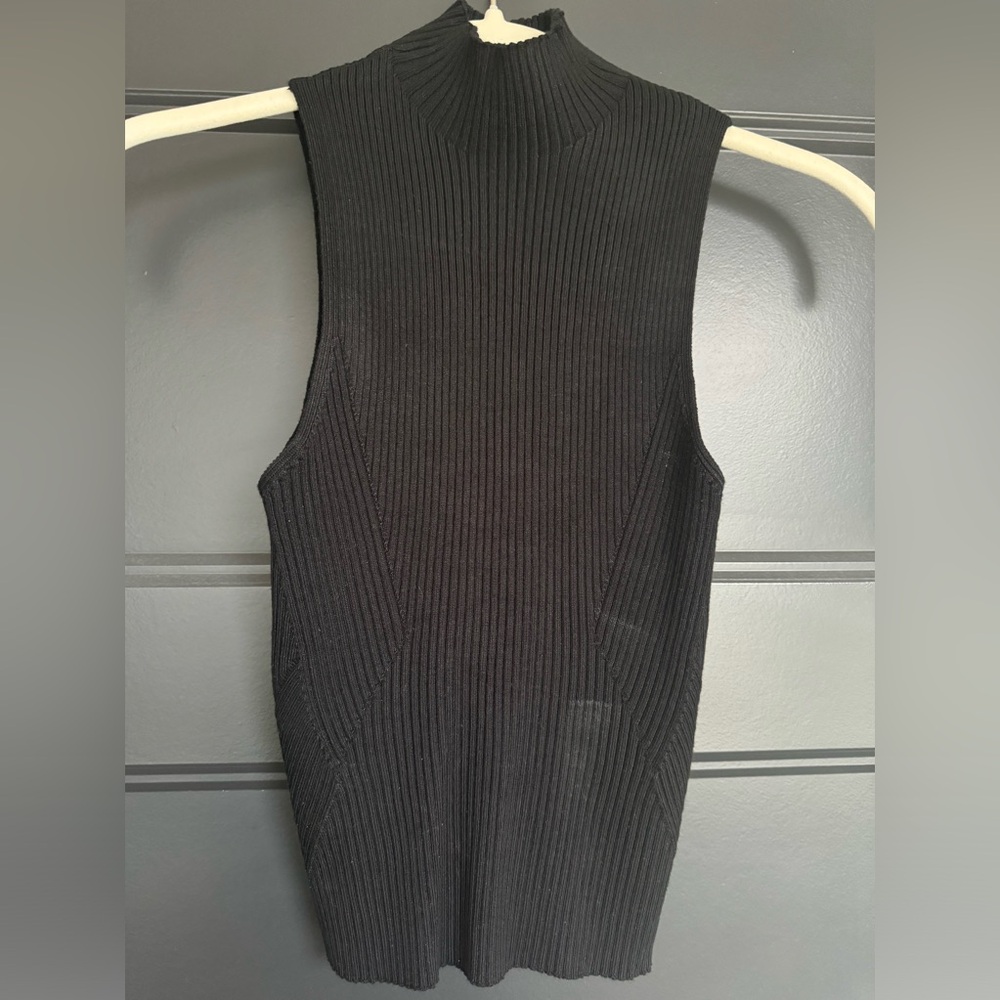 Black knit cropped Petal & Pup mock turtle neck. Small
